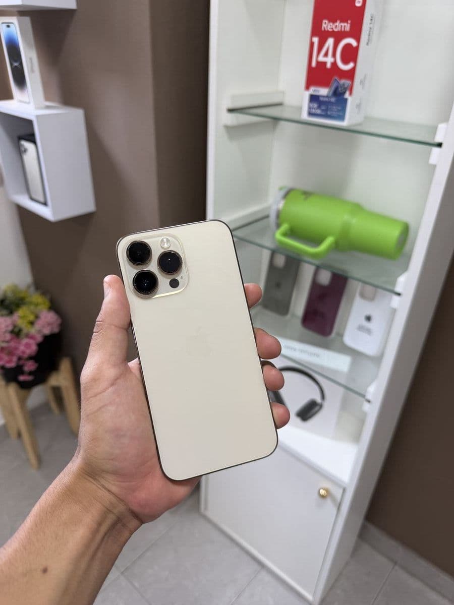 iPhone 14 Pro Max Dorado